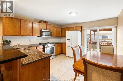11827 Boulder Crescent Windsor ON N8P 1Z8