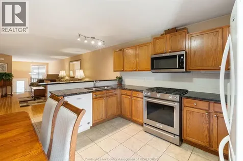11827 Boulder Crescent Windsor ON N8P 1Z8