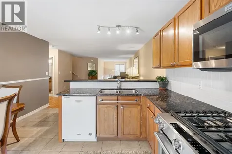 11827 Boulder Crescent Windsor ON N8P 1Z8