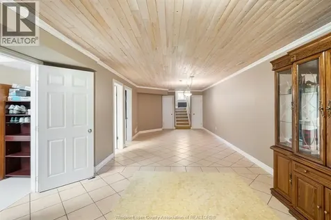 11827 Boulder Crescent Windsor ON N8P 1Z8