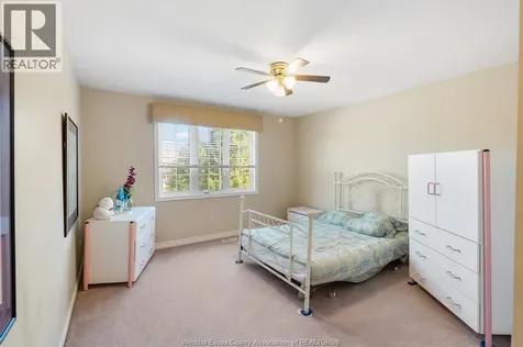 11827 Boulder Crescent Windsor ON N8P 1Z8