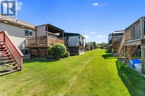 11827 Boulder Crescent Windsor ON N8P 1Z8