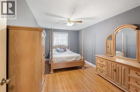 11827 Boulder Crescent Windsor ON N8P 1Z8