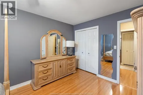 11827 Boulder Crescent Windsor ON N8P 1Z8