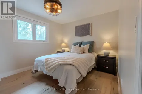 64 Ninovan Road East Callander ON P1B 8Z4