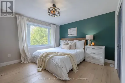 64 Ninovan Road East Callander ON P1B 8Z4