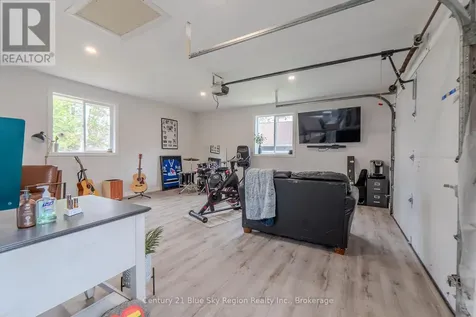 64 Ninovan Road East Callander ON P1B 8Z4