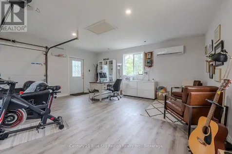 64 Ninovan Road East Callander ON P1B 8Z4