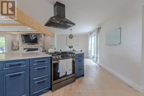 64 Ninovan Road East Callander ON P1B 8Z4