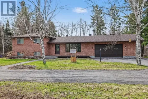 113 Goodwood Crescent Beckwith ON K7C 3P2