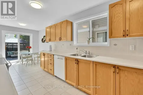 111 Fairlop Way Ottawa ON K2J 5B6