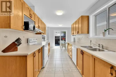111 Fairlop Way Ottawa ON K2J 5B6