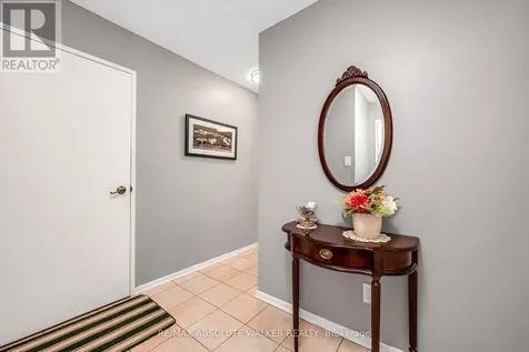 158C Mcarthur Avenue Ottawa ON K1L 8E7