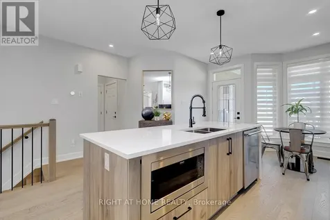 780 Keinouche Place Ottawa ON K4A 5K3