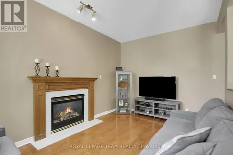 4 Maple Stand Way Ottawa ON K2G 6P3