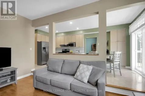4 Maple Stand Way Ottawa ON K2G 6P3