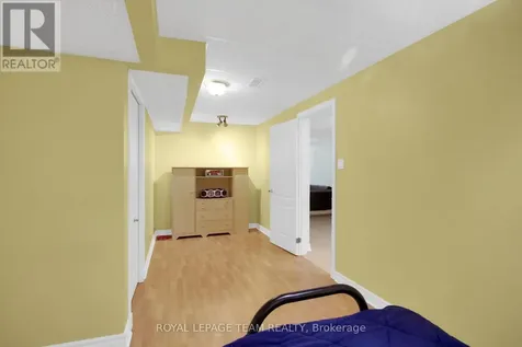 4 Maple Stand Way Ottawa ON K2G 6P3