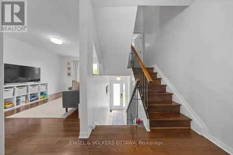 241 Monterey Drive Ottawa ON K2H 7B1