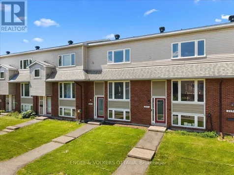 241 Monterey Drive Ottawa ON K2H 7B1