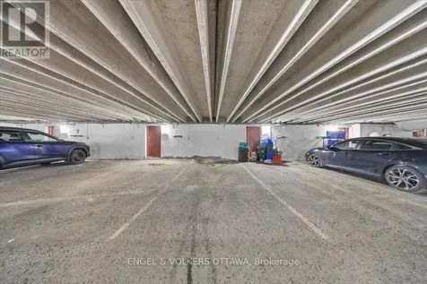 241 Monterey Drive Ottawa ON K2H 7B1