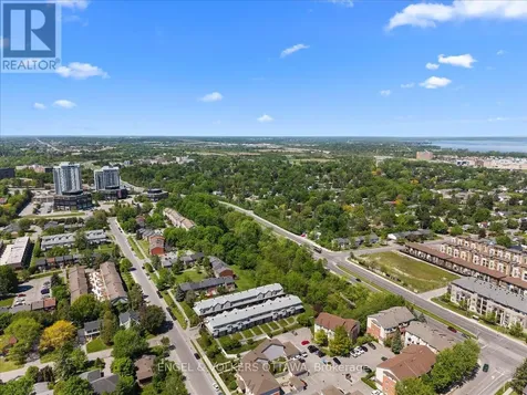 241 Monterey Drive Ottawa ON K2H 7B1