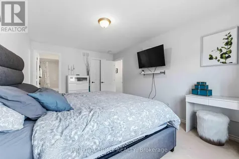 508 Roundleaf Way Ottawa ON K2V 0K1