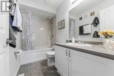 508 Roundleaf Way Ottawa ON K2V 0K1