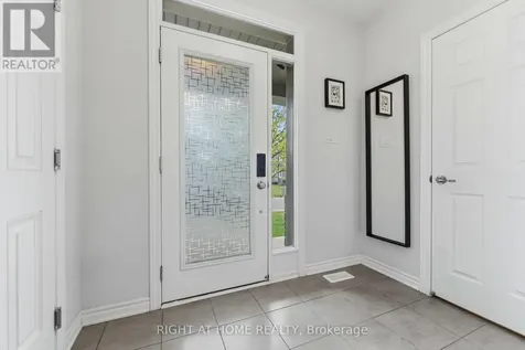 508 Roundleaf Way Ottawa ON K2V 0K1