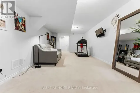 508 Roundleaf Way Ottawa ON K2V 0K1