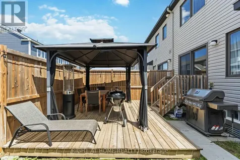 508 Roundleaf Way Ottawa ON K2V 0K1