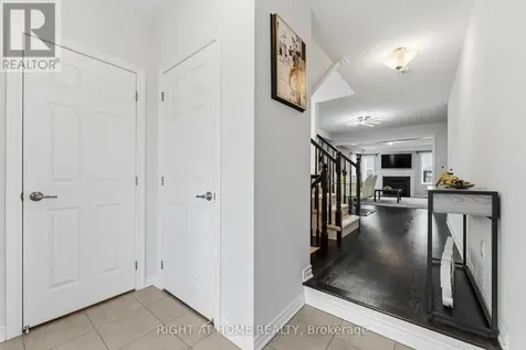 508 Roundleaf Way Ottawa ON K2V 0K1
