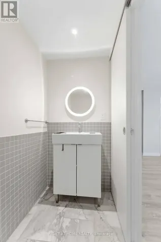 665 Bathgate Drive Ottawa ON K1K 3Y4