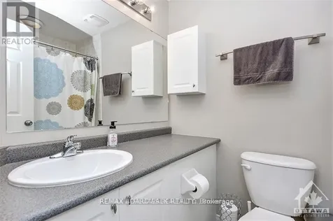 300 Meilleur Private Ottawa ON K1L 0A2