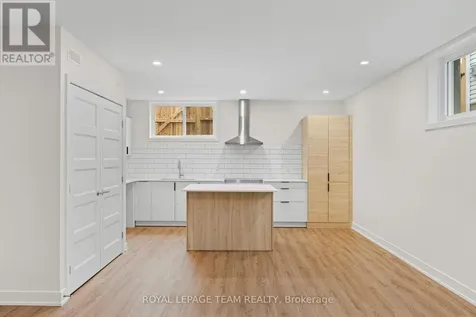 1694 Belcourt Boulevard Ottawa ON K1C 1M4