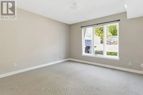 10 Mulligan Lane Wasaga Beach ON L9Z 1C4