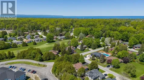 10 Mulligan Lane Wasaga Beach ON L9Z 1C4