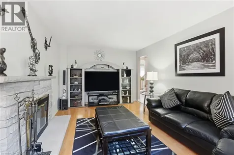 3277 Folkway Drive Burlington ON L7M 3J2