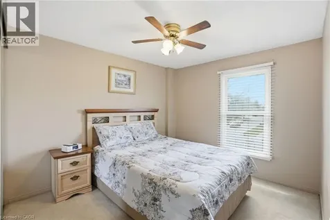 3277 Folkway Drive Burlington ON L7M 3J2