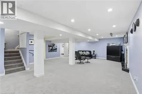 3277 Folkway Drive Burlington ON L7M 3J2