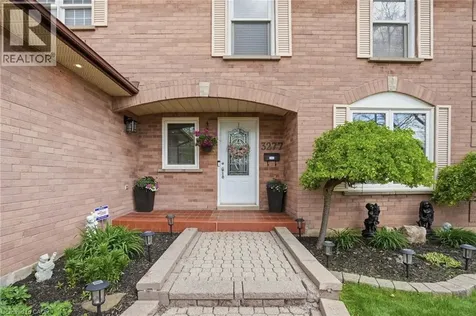 3277 Folkway Drive Burlington ON L7M 3J2