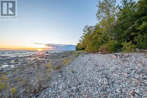 1716 Tiny Beaches Road South Tiny ON L9M 0H2