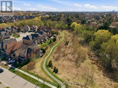 29 Spring Hill Drive King (king City) ON L7B 0B4