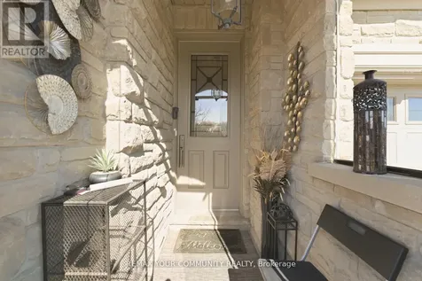 29 Spring Hill Drive King (king City) ON L7B 0B4