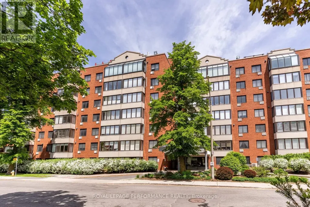 225 Alvin Road Ottawa ON K1K 4H6