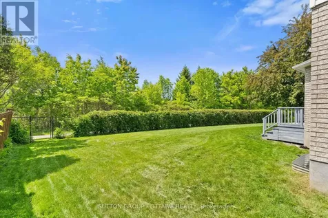 4195 Wolfe Point Way Ottawa ON K1V 1P5