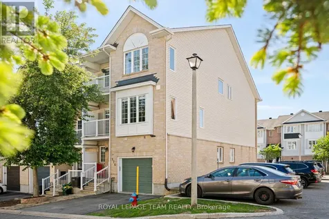 174 Fordham Private Ottawa ON K2C 4G6