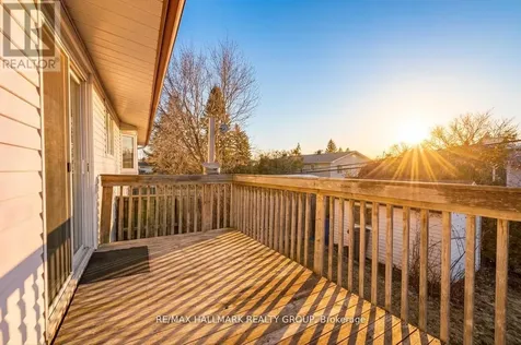 20 Mulvagh Avenue Ottawa ON K2E 6M6