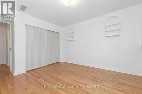 20 Mulvagh Avenue Ottawa ON K2E 6M6