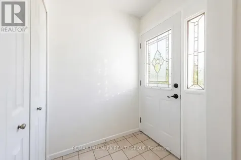 20 Mulvagh Avenue Ottawa ON K2E 6M6