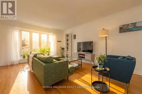 20 Mulvagh Avenue Ottawa ON K2E 6M6